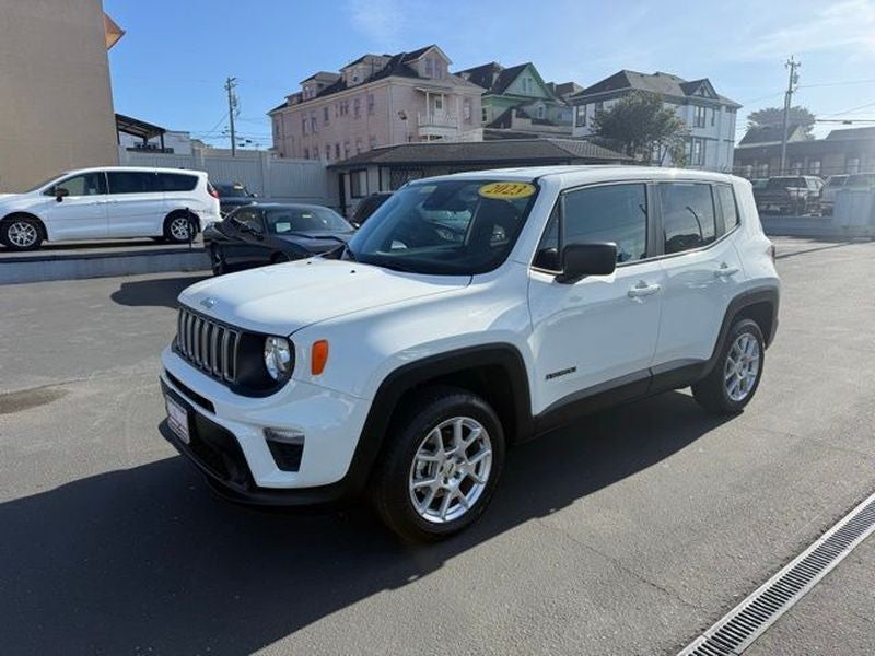 2023 Jeep Renegade Latitude in White — front three-quarter view
